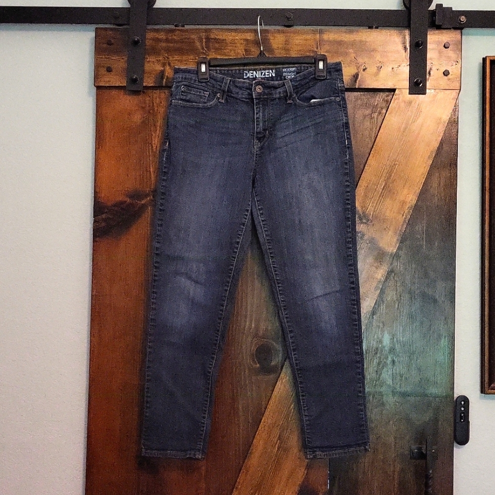 Denizen by Levi's size 8 crop jeans
